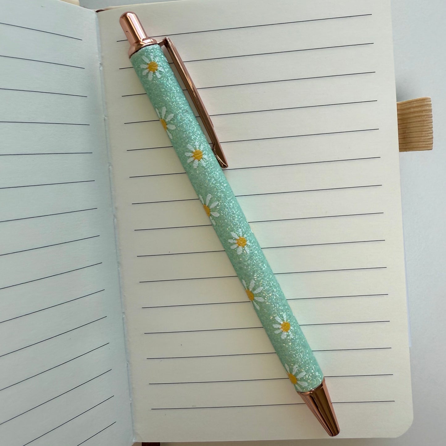 Daisy Sparkle Pen