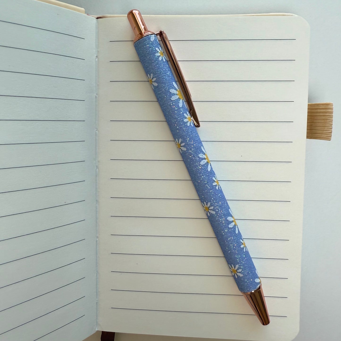 Daisy Sparkle Pen